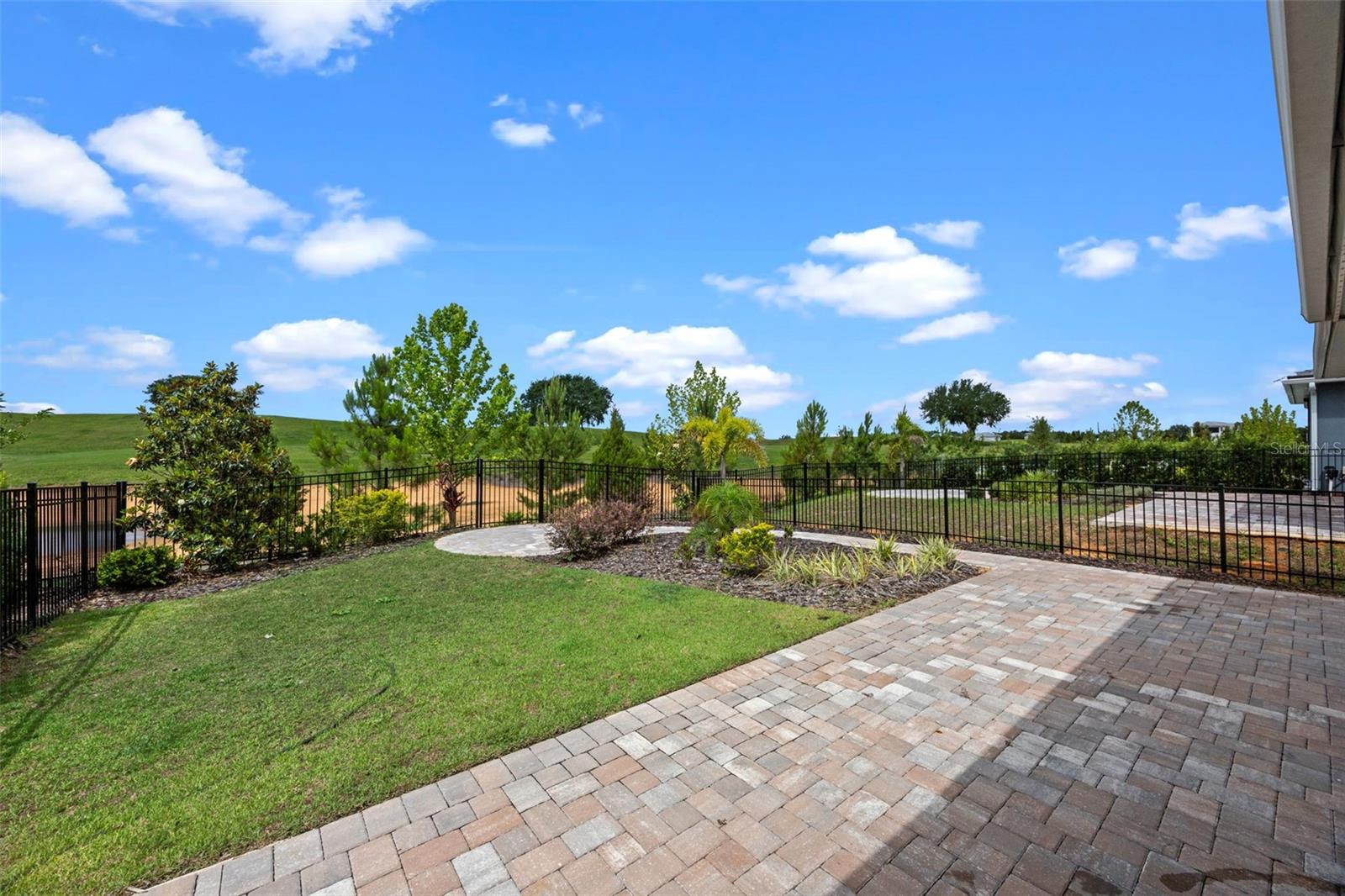 Image 43 of 49 For 15702 Vetta Drive