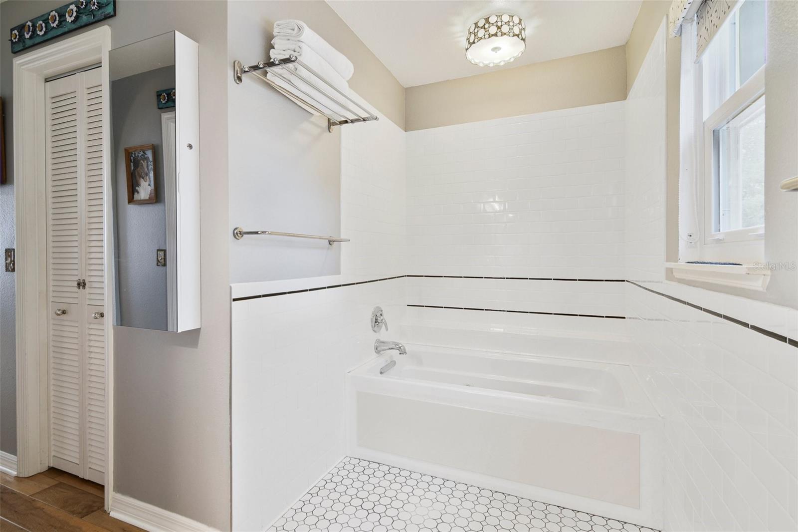 Image 10 of 20 For 4927 Fiske Circle