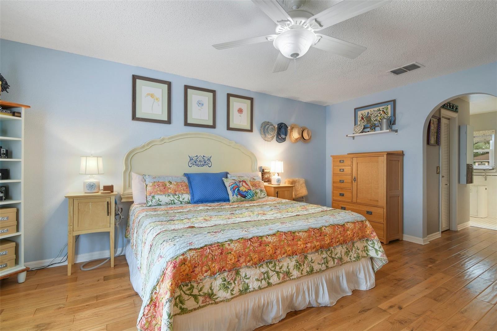 Image 8 of 20 For 4927 Fiske Circle