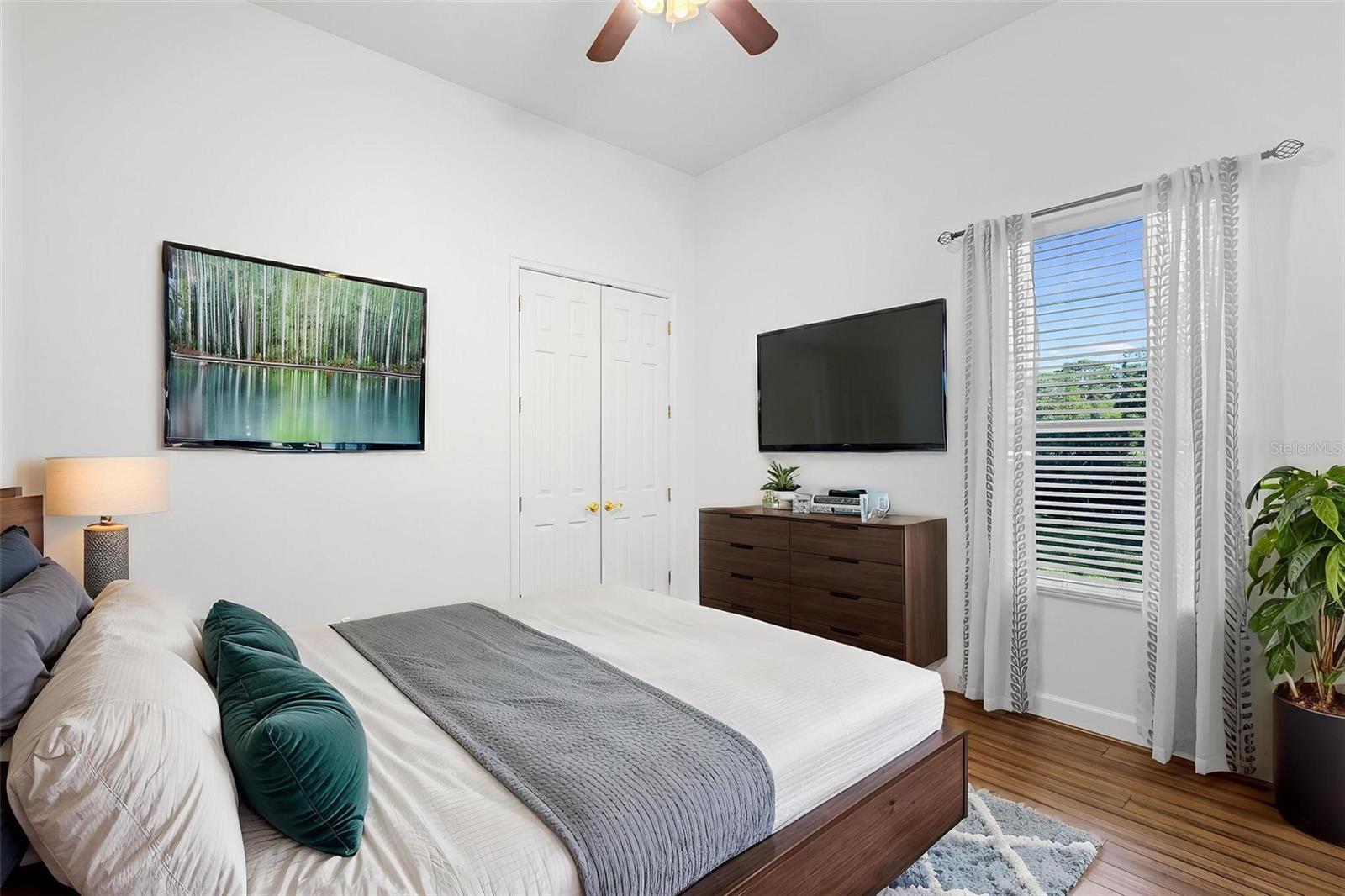 Image 45 of 67 For 215 Juniper Ridge Court