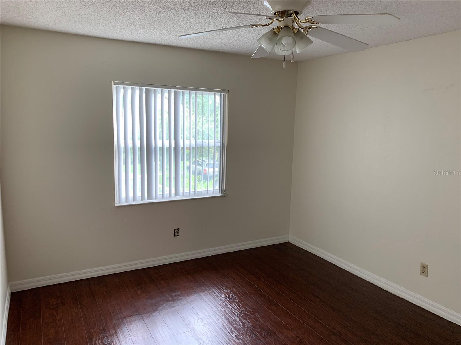 Image 8 of 22 For 9926 Turf Way 8