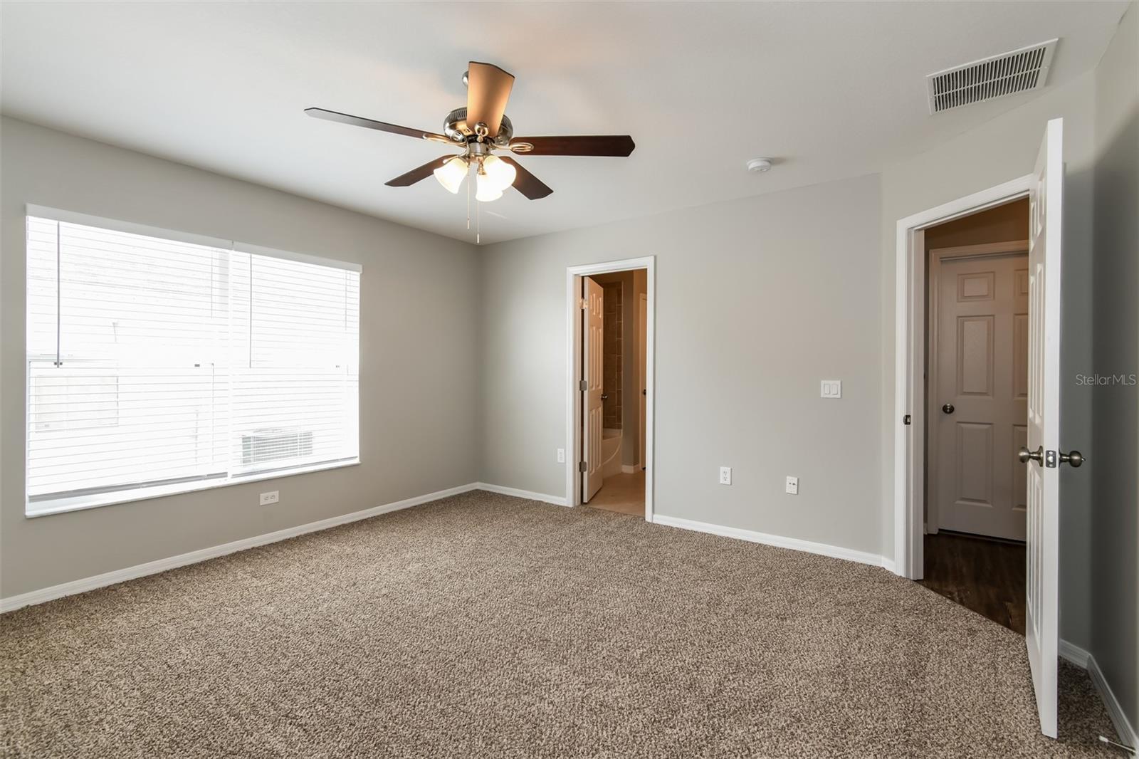 Image 10 of 15 For 511 Elderberry Drive