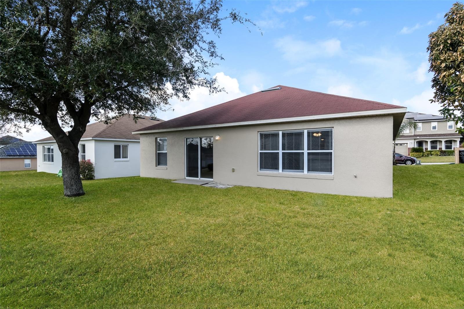 Image 14 of 15 For 511 Elderberry Drive