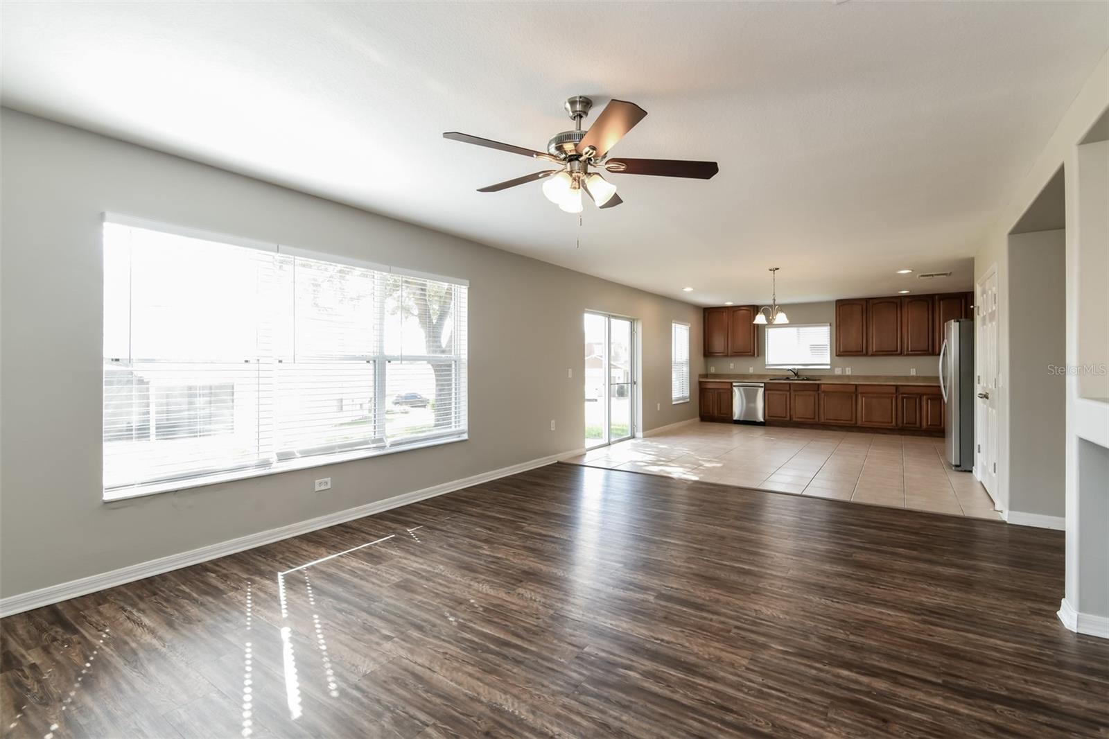 Image 5 of 15 For 511 Elderberry Drive