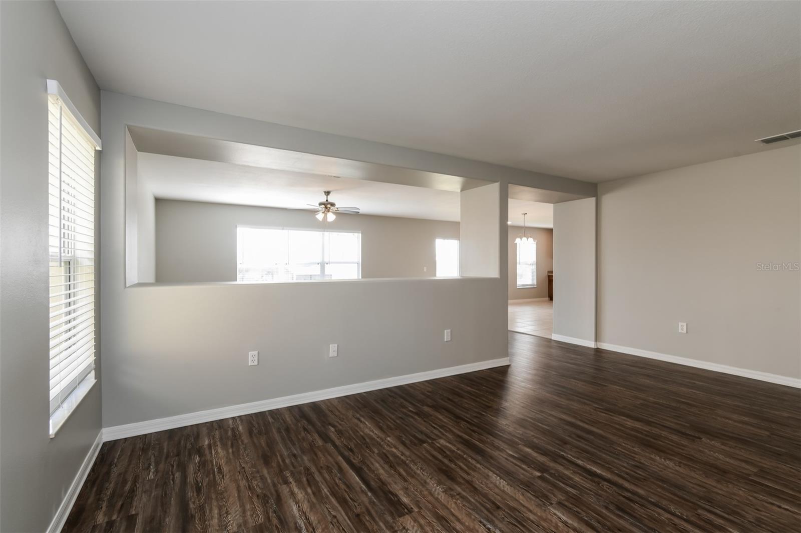 Image 7 of 15 For 511 Elderberry Drive
