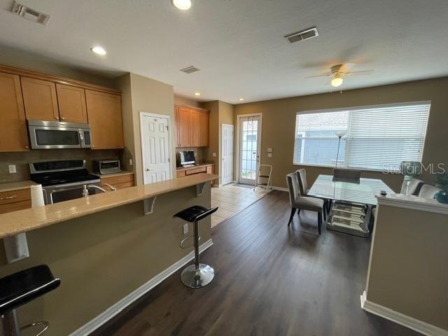 Image 8 of 30 For 8417 Leeland Archer Boulevard