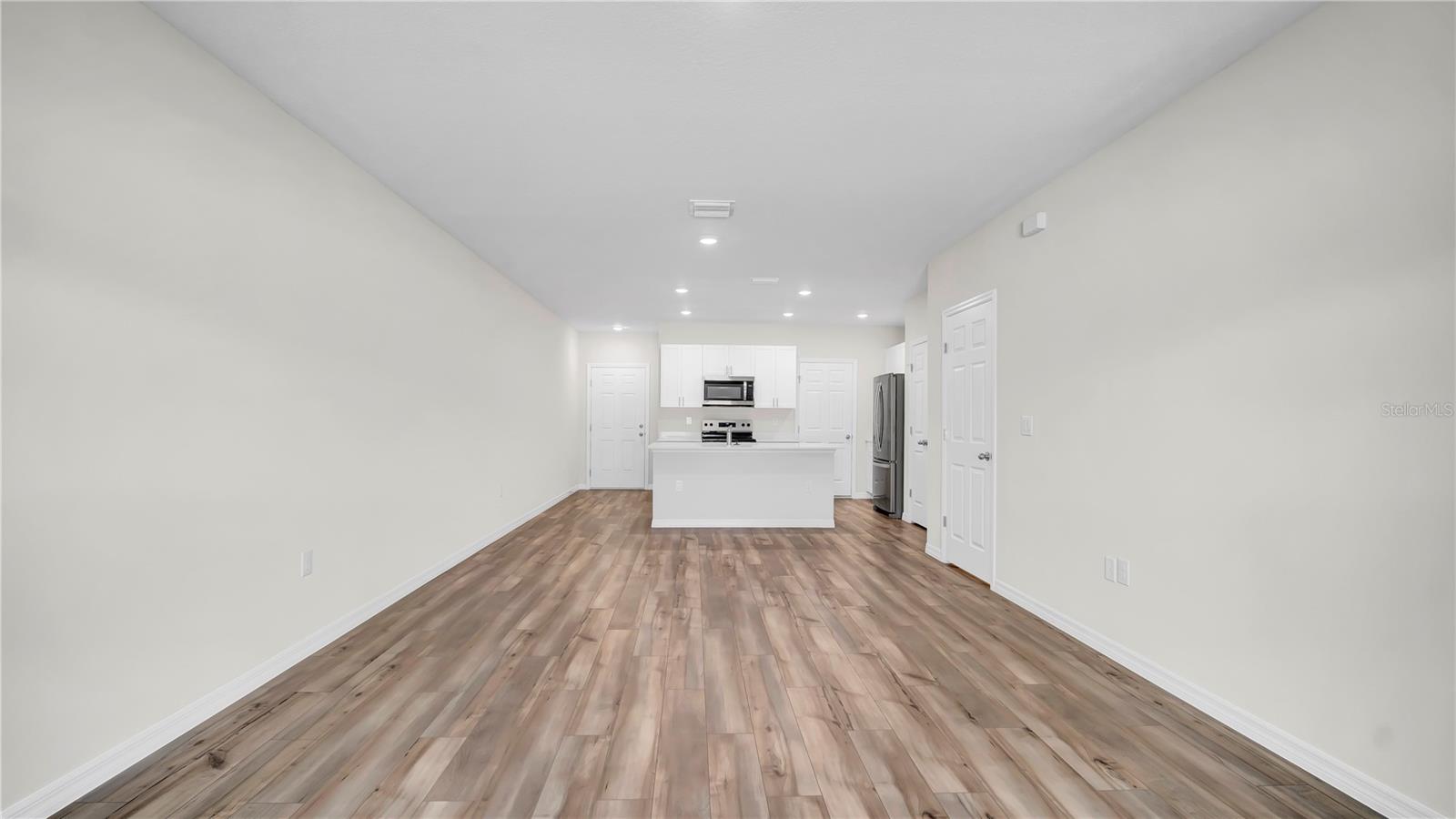 Image 11 of 27 For 4321 Hillock Boulevard