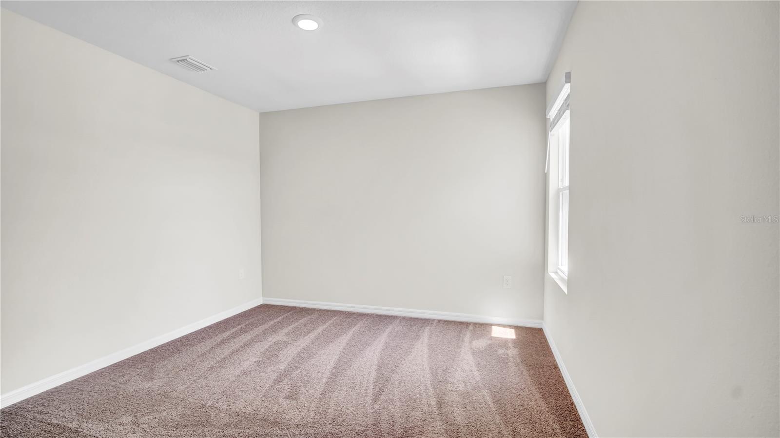 Image 23 of 27 For 4321 Hillock Boulevard