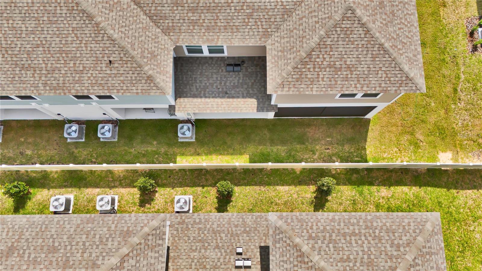Image 5 of 27 For 4321 Hillock Boulevard