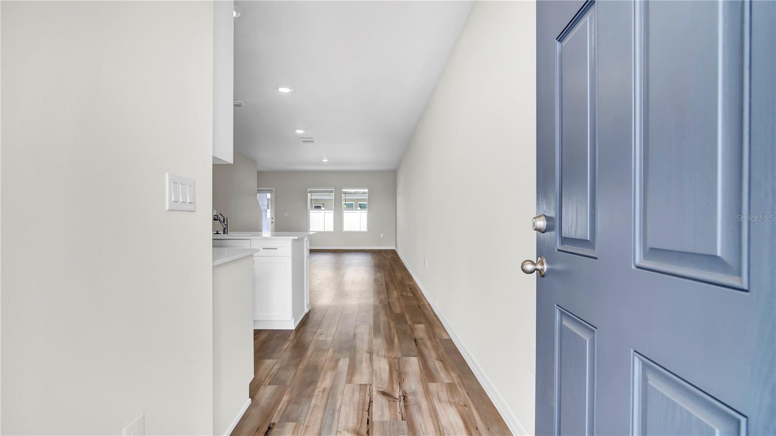 Image 7 of 27 For 4321 Hillock Boulevard