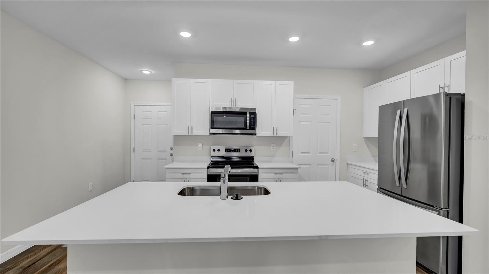 Image 9 of 27 For 4321 Hillock Boulevard