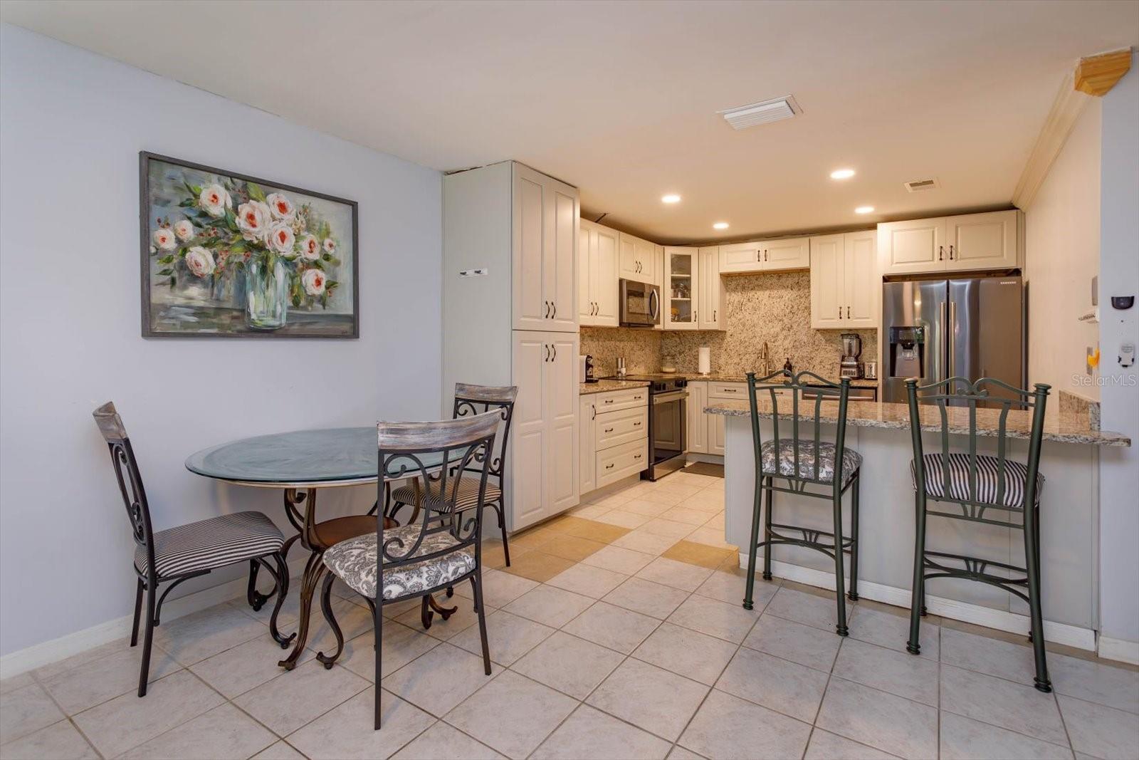 Image 10 of 53 For 470 Oak Haven Drive 470
