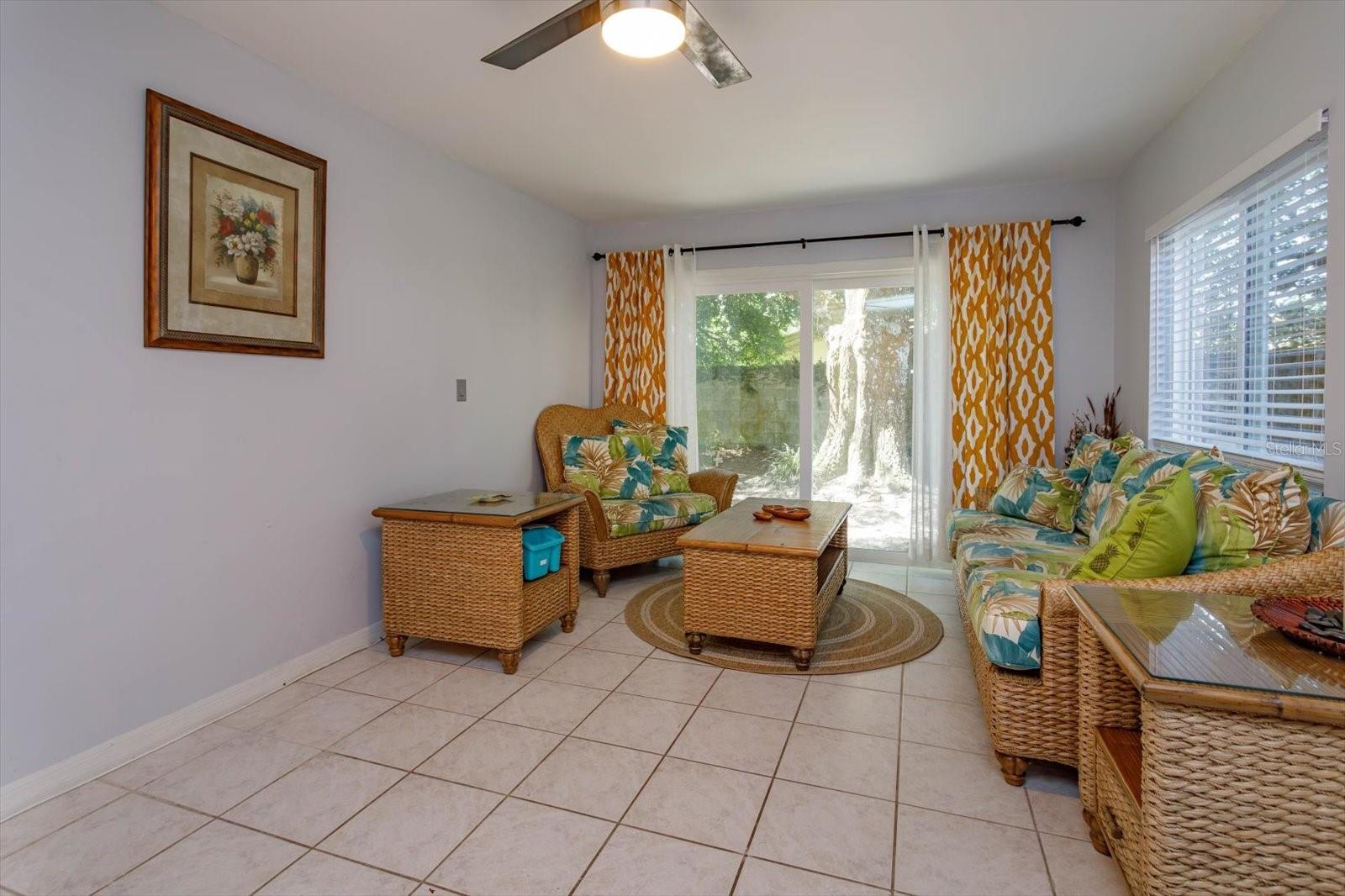 Image 14 of 53 For 470 Oak Haven Drive 470