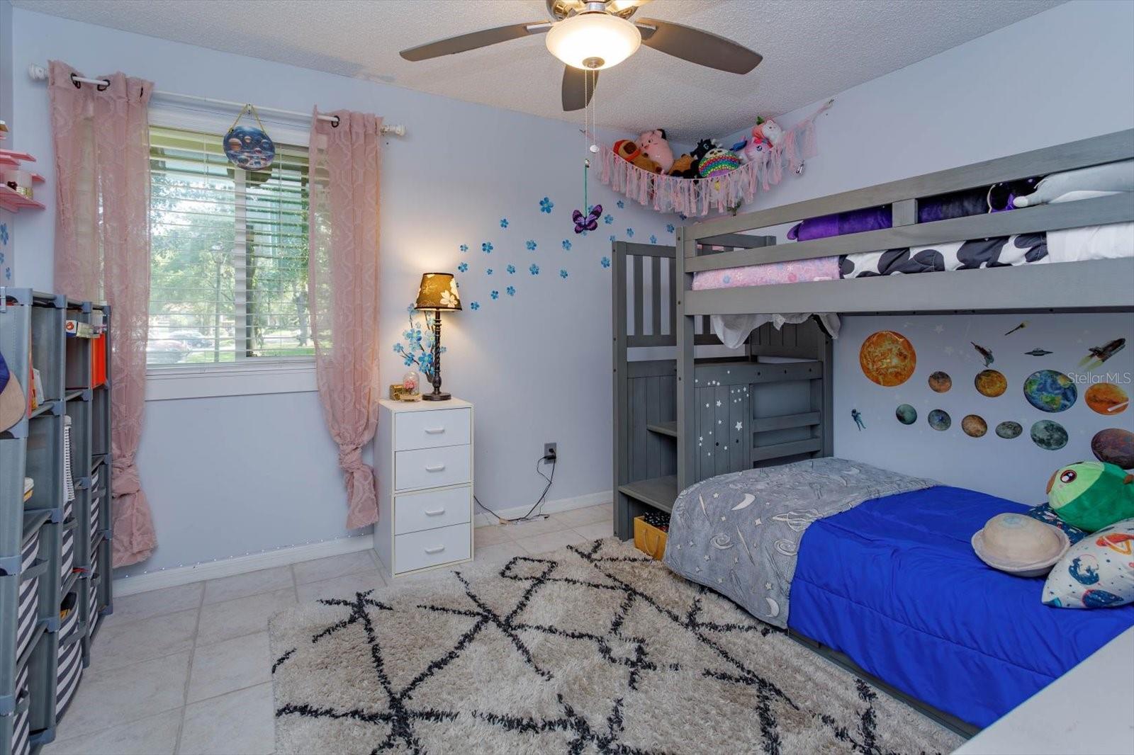 Image 21 of 53 For 470 Oak Haven Drive 470