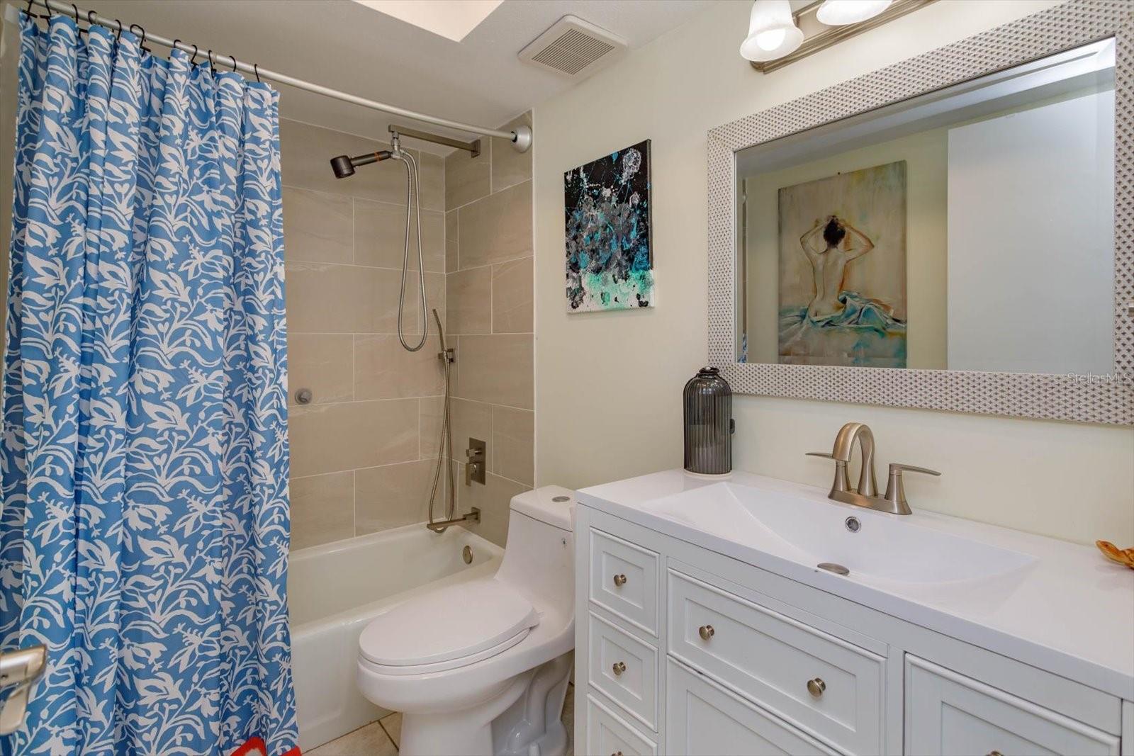 Image 22 of 53 For 470 Oak Haven Drive 470