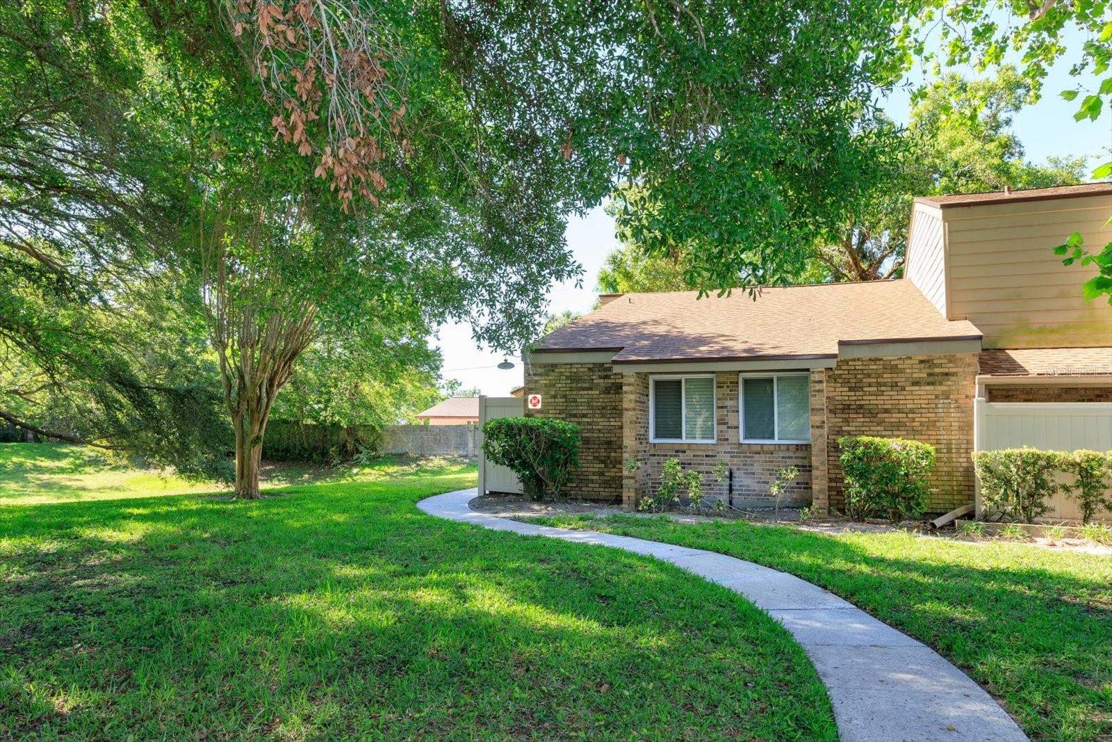 Image 4 of 53 For 470 Oak Haven Drive 470