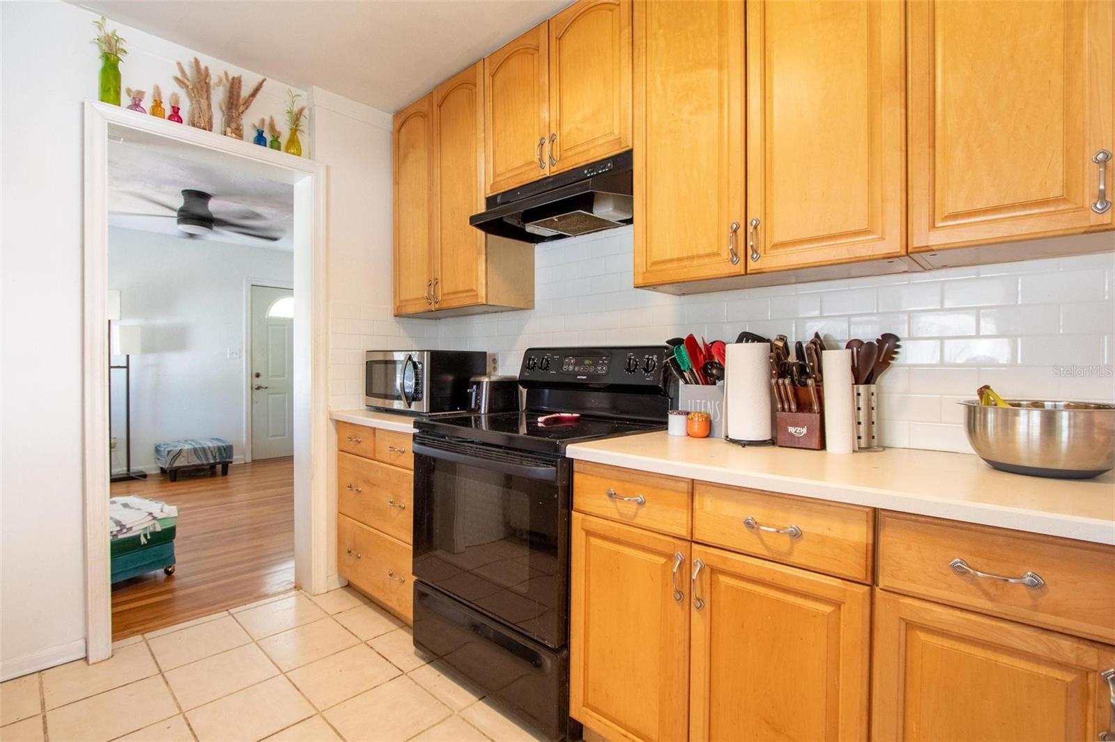 Image 9 of 30 For 1615 Crestwood Drive