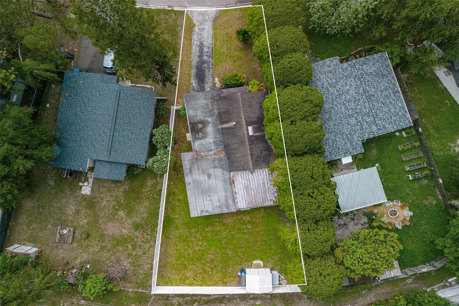 Image 6 of 35 For 5651 Kelly Drive N
