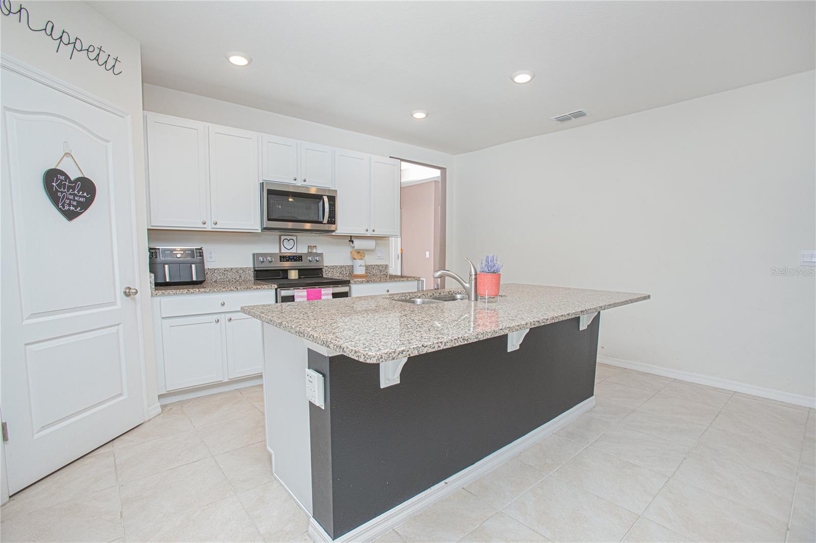 Image 10 of 18 For 3479 Courtland Boulevard