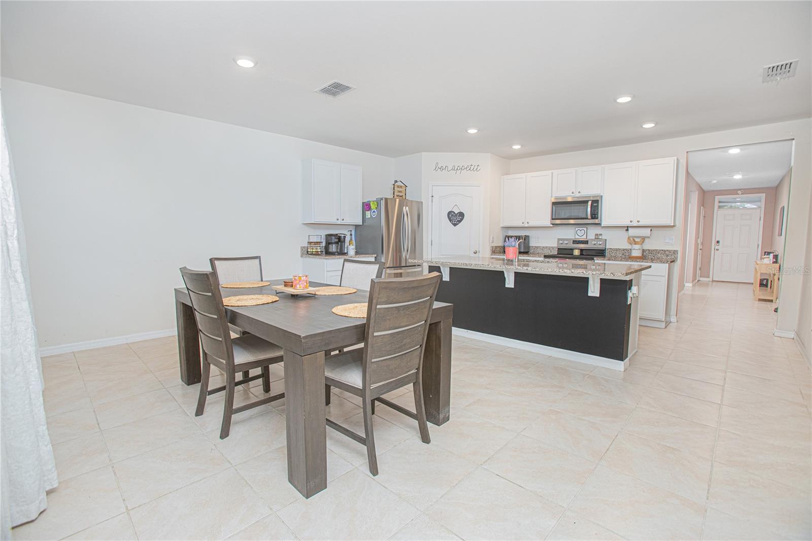 Image 7 of 18 For 3479 Courtland Boulevard