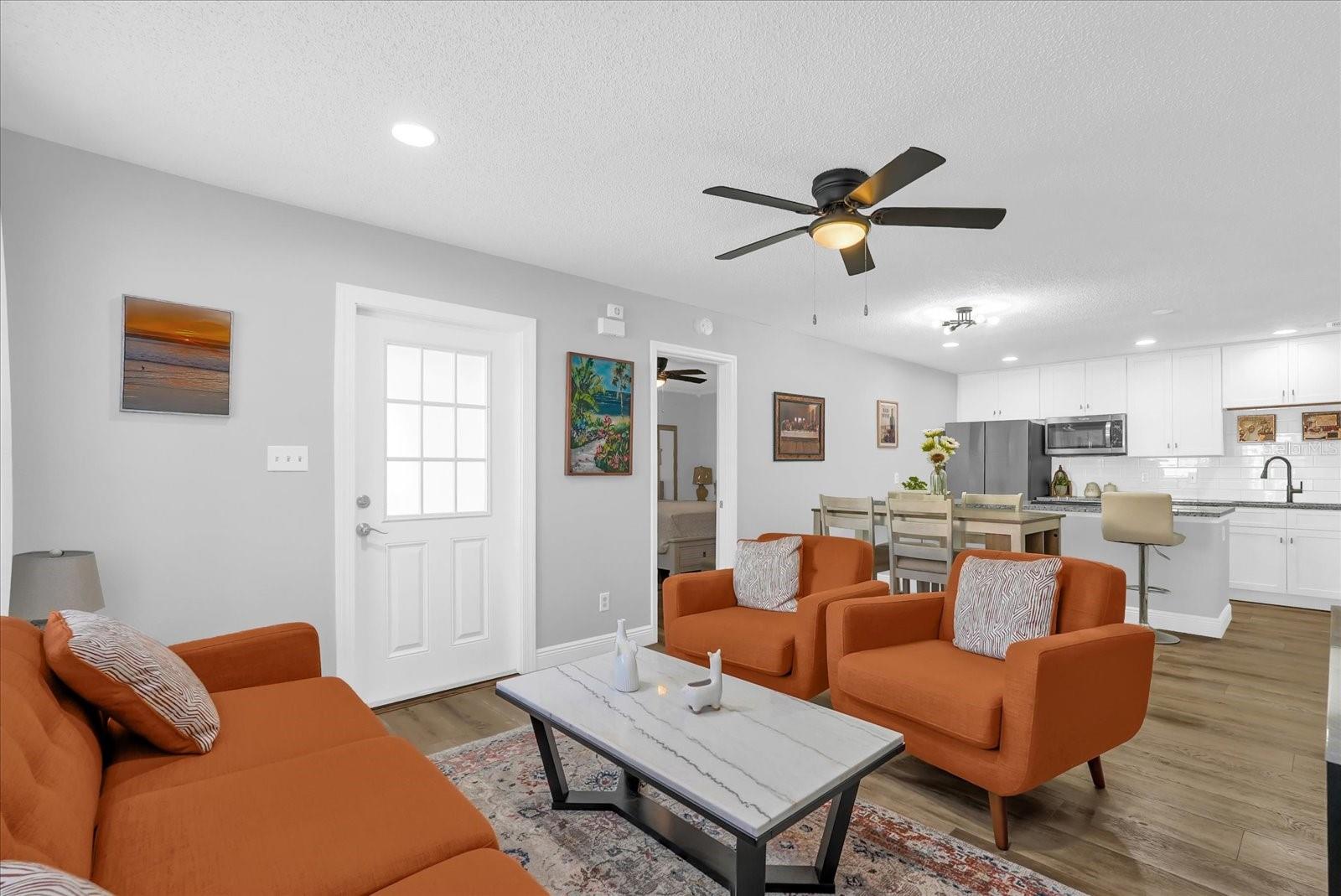 Image 3 of 21 For 508 Boxelder Avenue