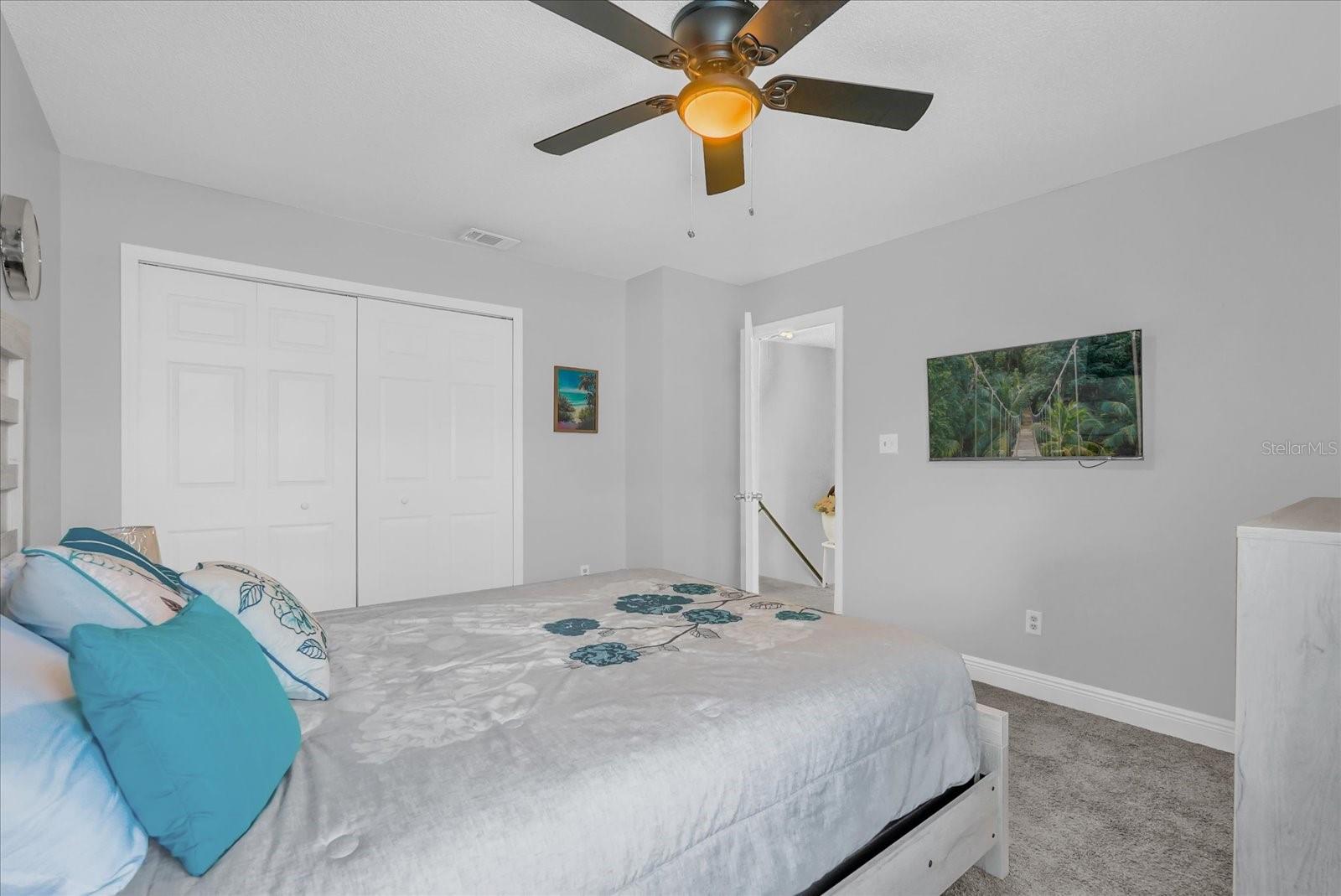 Image 9 of 21 For 508 Boxelder Avenue