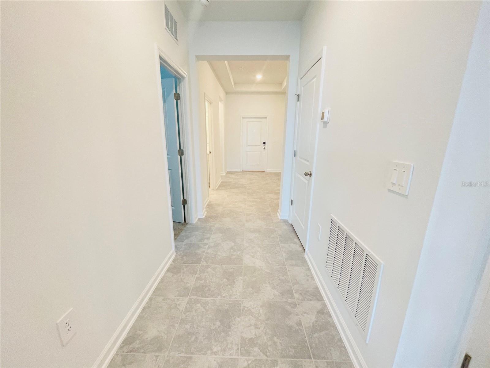 Image 13 of 22 For 1424 Brentwood Drive