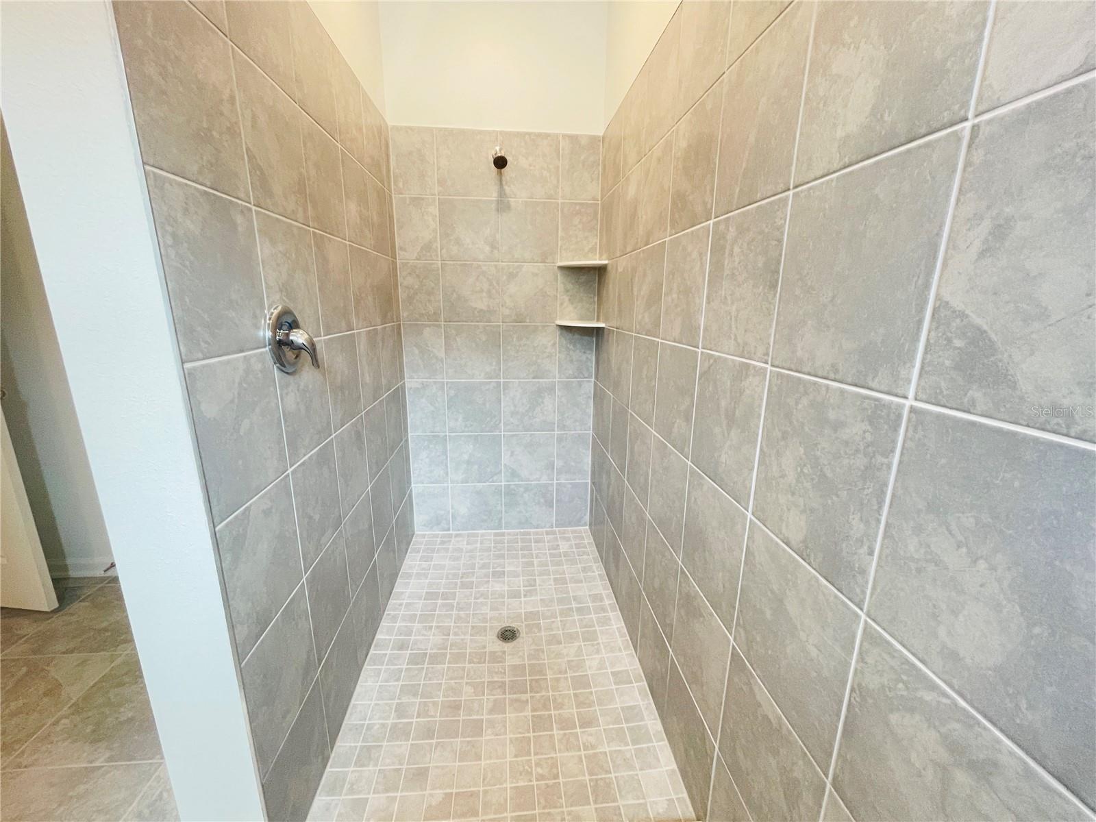 Image 18 of 22 For 1424 Brentwood Drive