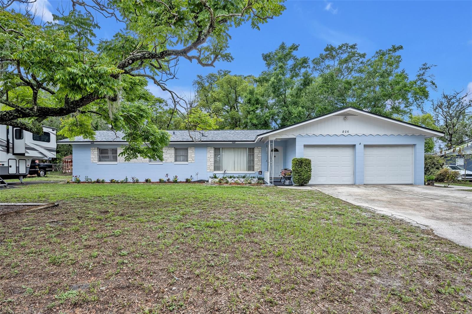 Details for 806 Bear Lake Road, APOPKA, FL 32703