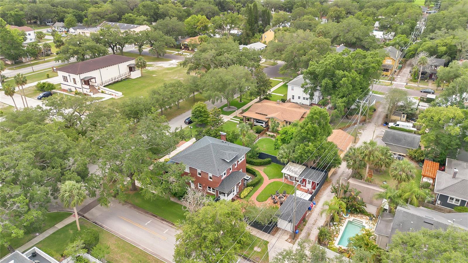 Image 39 of 46 For 900 Palmetto Avenue