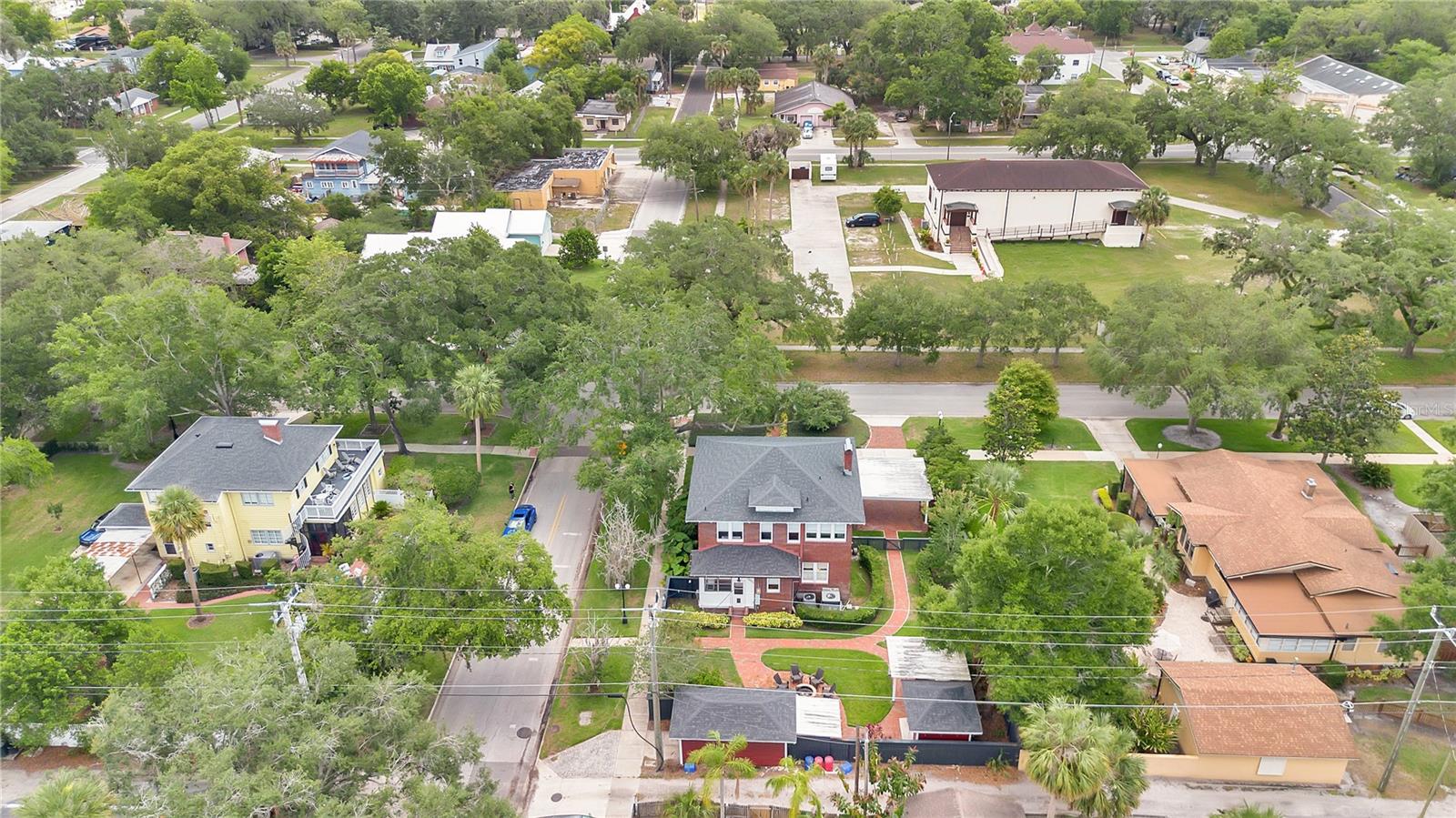 Image 40 of 46 For 900 Palmetto Avenue