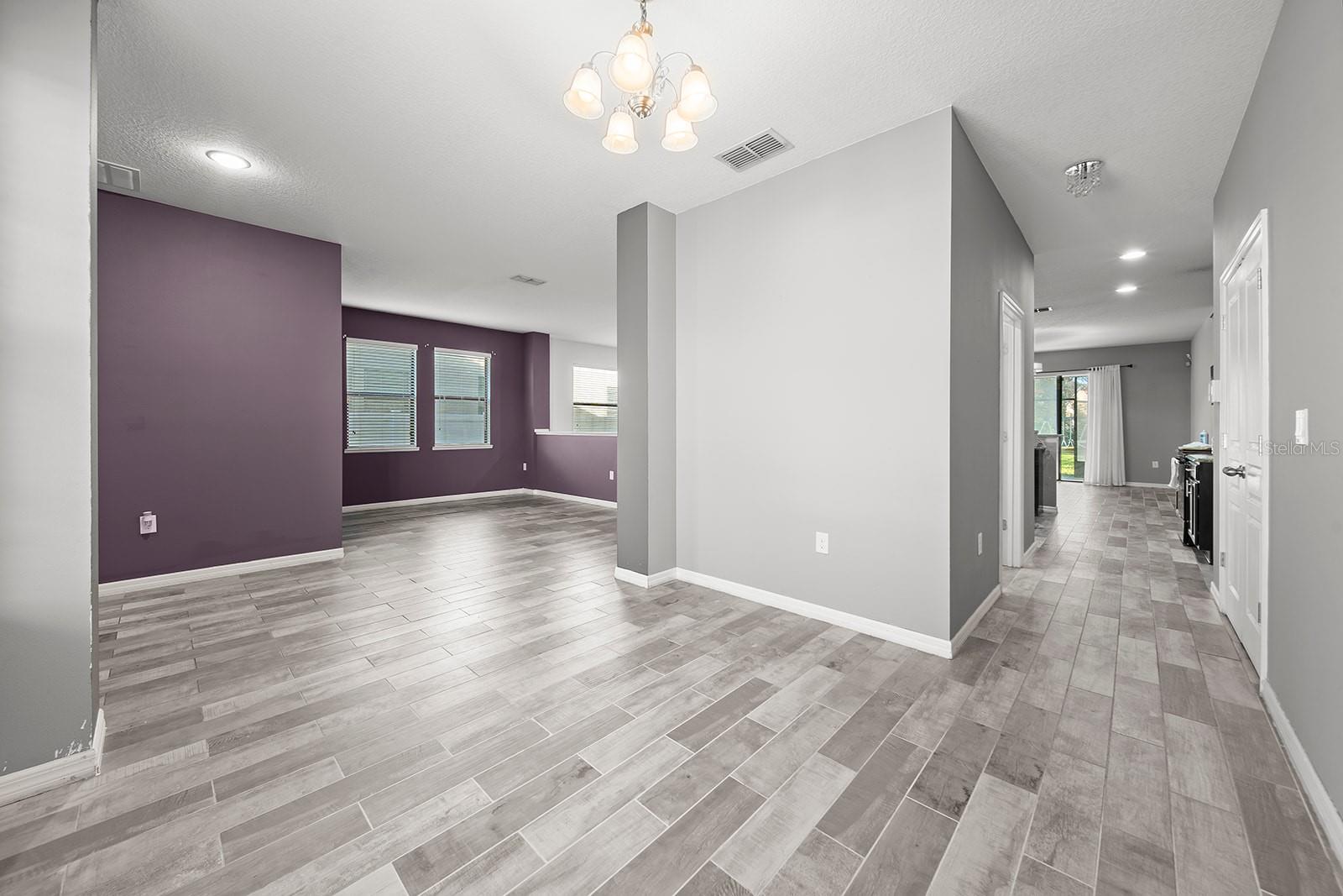 Image 17 of 39 For 997 La Mirada Court