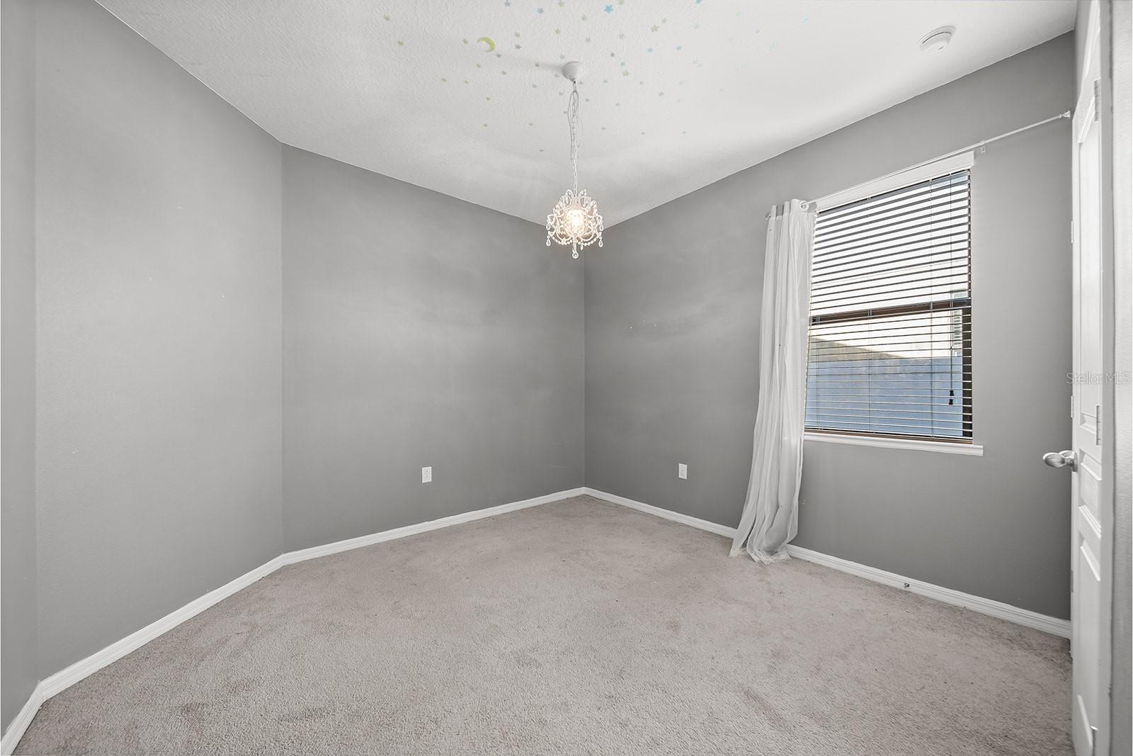 Image 25 of 39 For 997 La Mirada Court