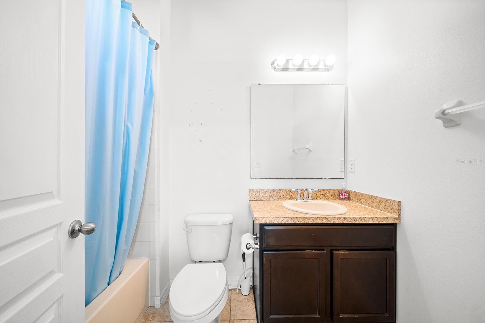Image 30 of 39 For 997 La Mirada Court