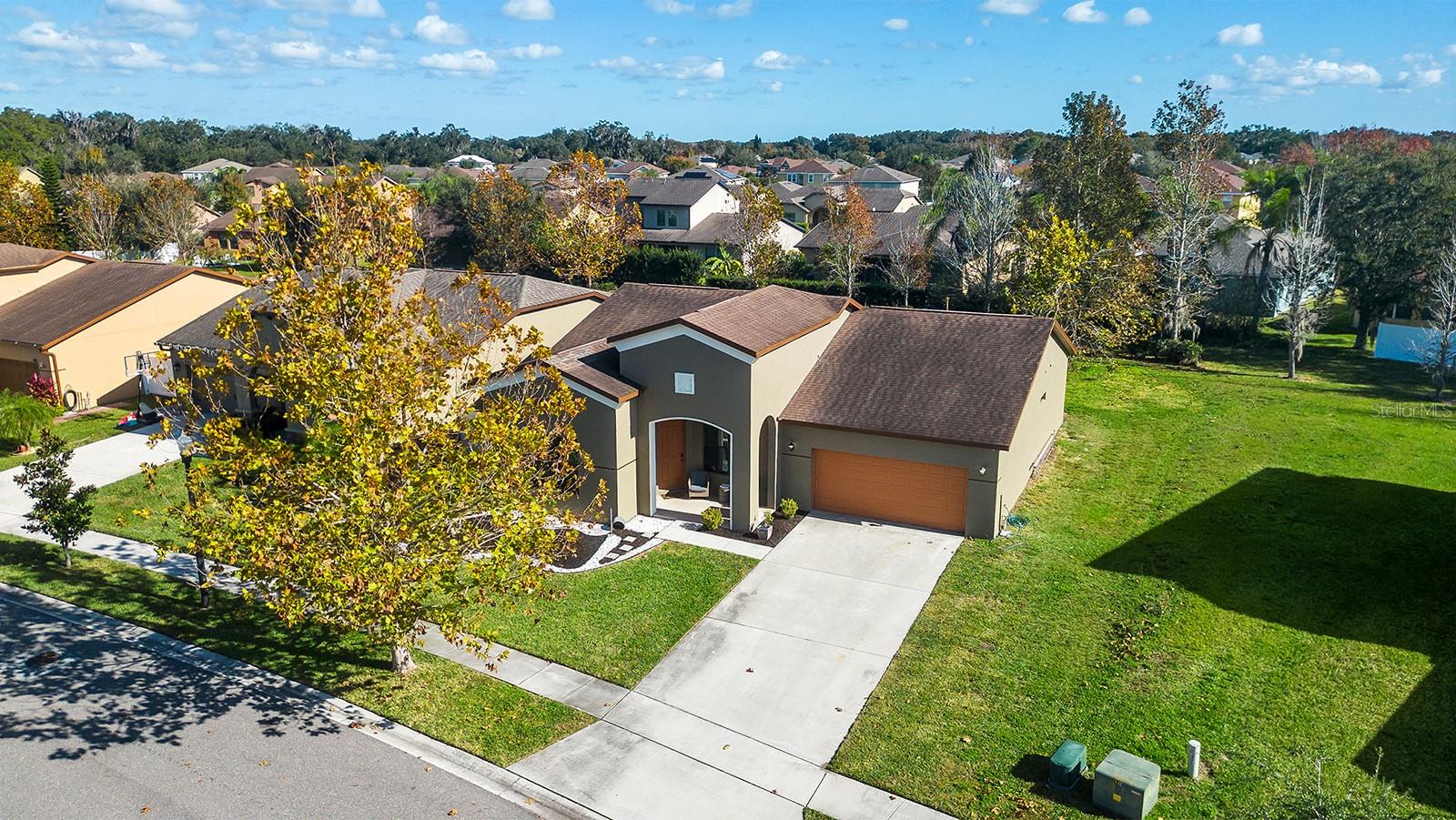 Image 5 of 39 For 997 La Mirada Court