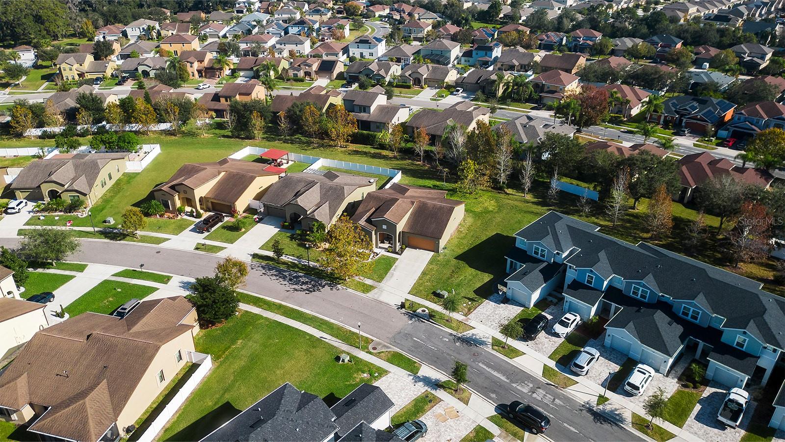 Image 7 of 39 For 997 La Mirada Court