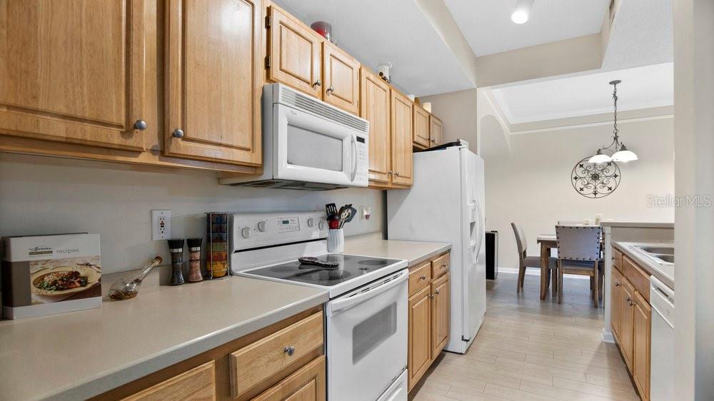 Image 11 of 35 For 12220 Wild Iris Way 103