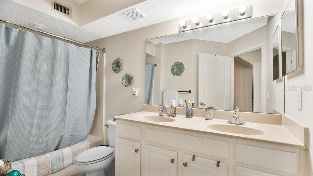 Image 14 of 35 For 12220 Wild Iris Way 103