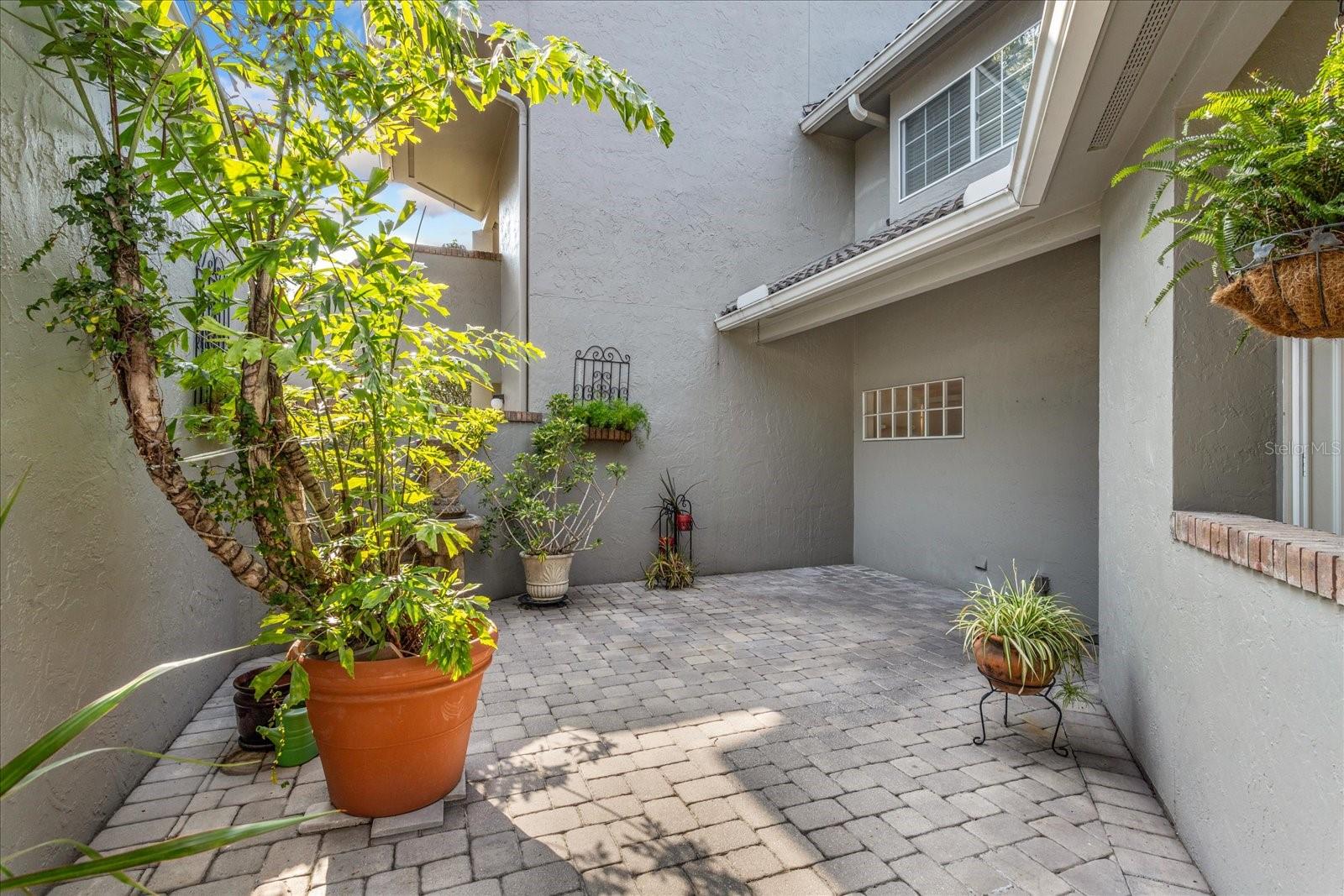 Image 4 of 45 For 3987 Lancashire Lane 3987
