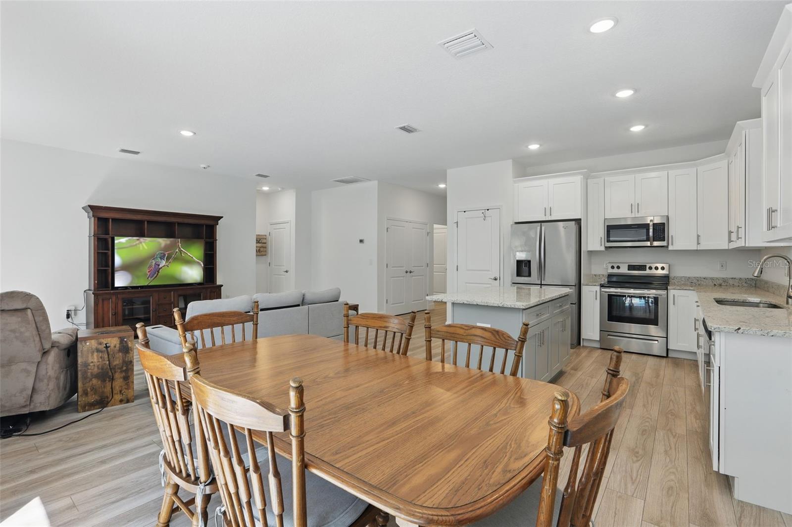 Image 11 of 29 For 851 24th Place
