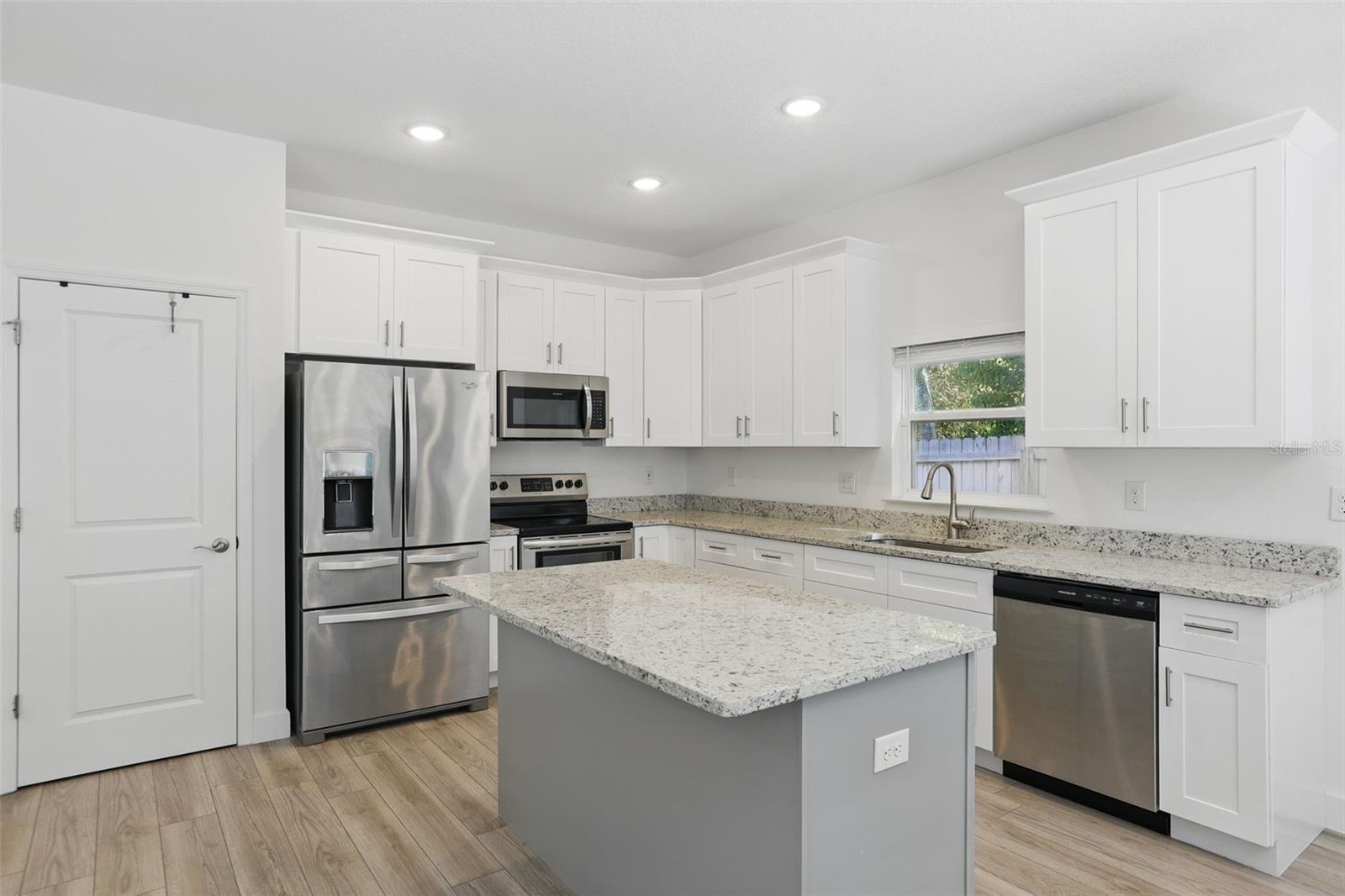 Image 8 of 29 For 851 24th Place