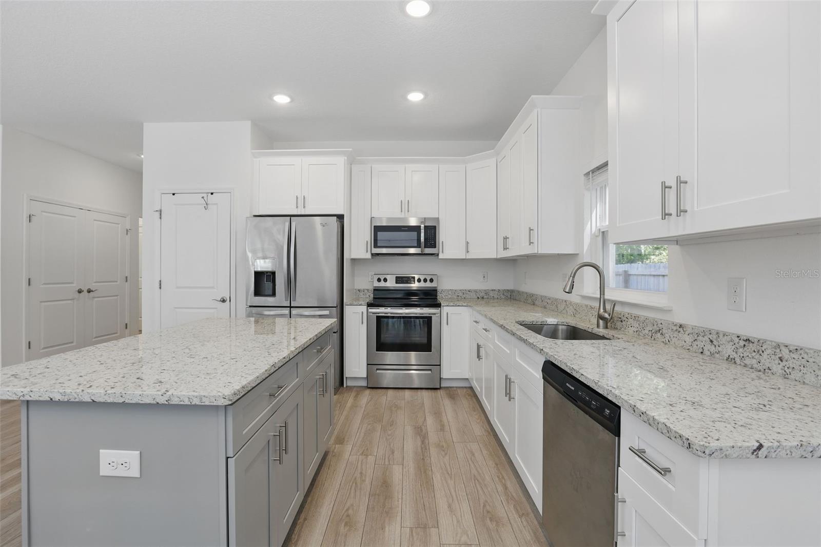 Image 9 of 29 For 851 24th Place