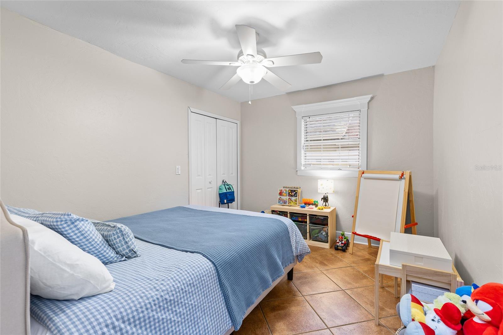 Image 11 of 33 For 674 Douglas Avenue