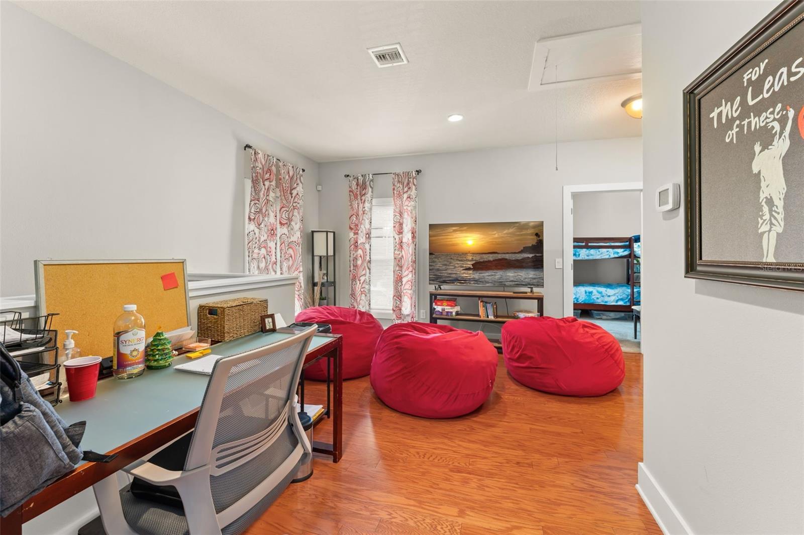 Image 16 of 64 For 2223 Amherst Avenue