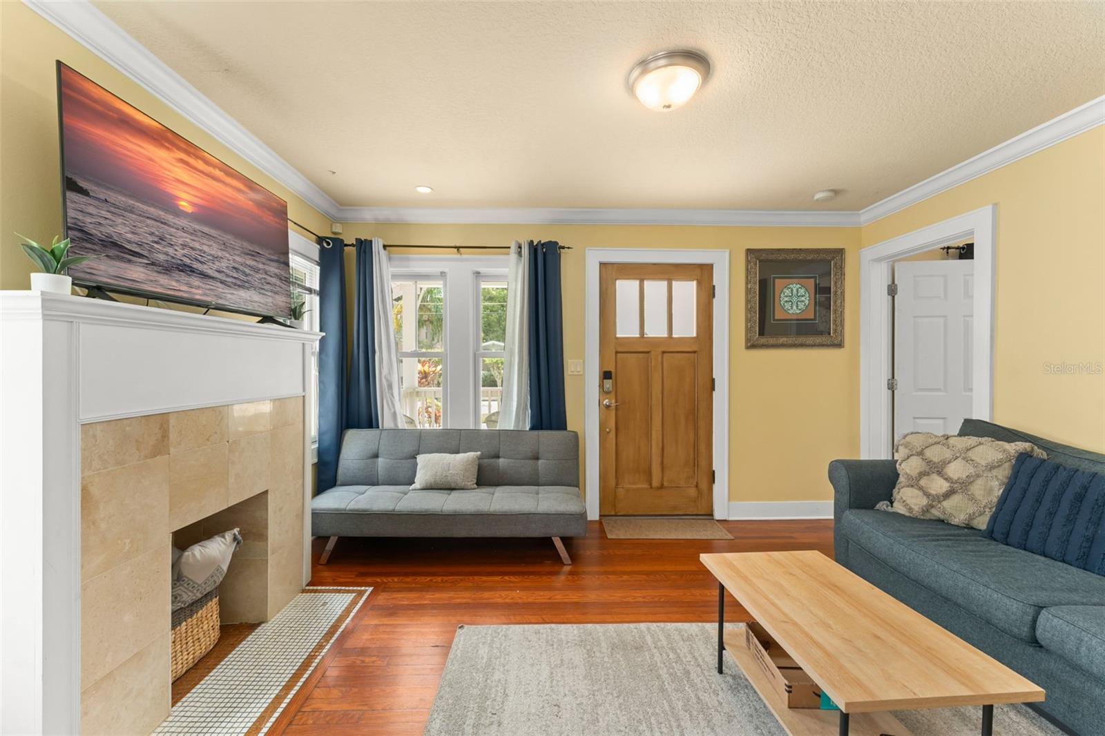 Image 34 of 64 For 2223 Amherst Avenue