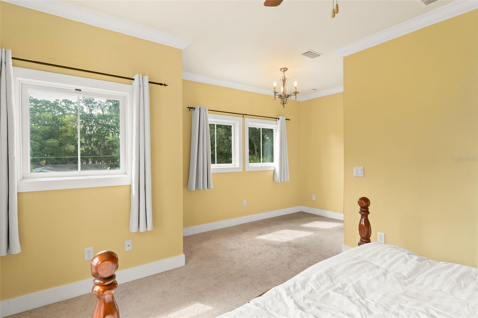Image 48 of 64 For 2223 Amherst Avenue