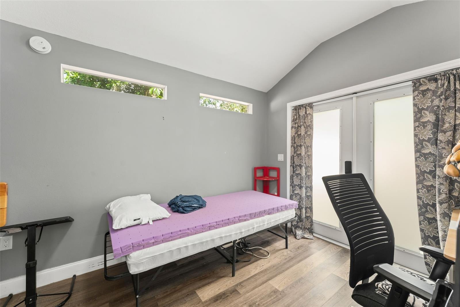 Image 60 of 64 For 2223 Amherst Avenue