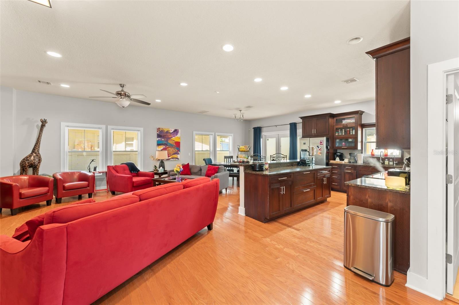 Image 9 of 64 For 2223 Amherst Avenue