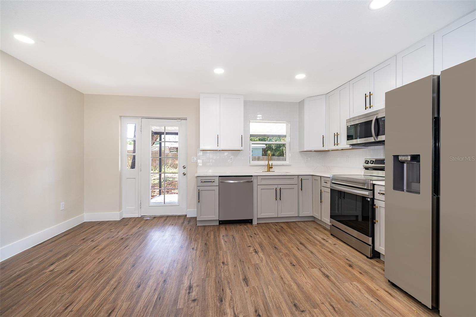 Image 11 of 26 For 3403 Canute Place