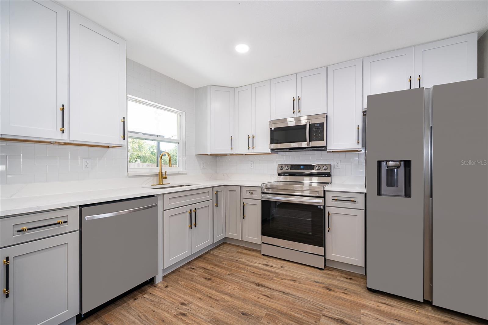 Image 9 of 26 For 3403 Canute Place